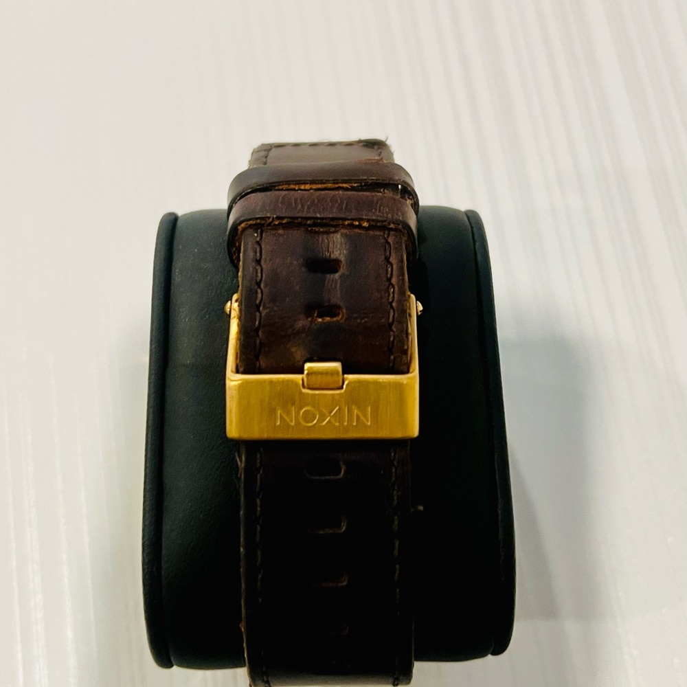 Nixon Rose Gold and Brown Leather Chronograph Watch 48-20 - Picture 8 of 8